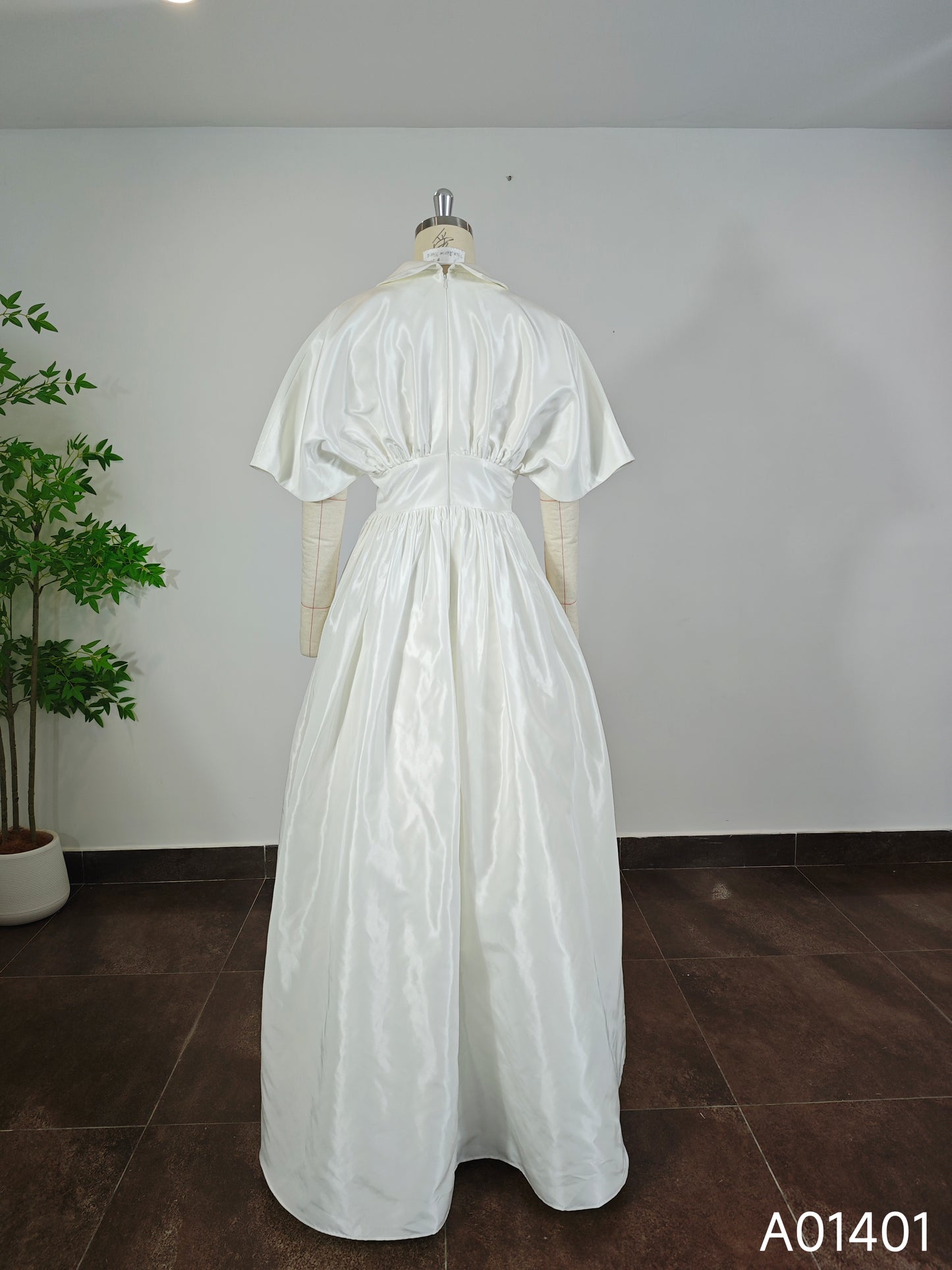 A01401 Ivory