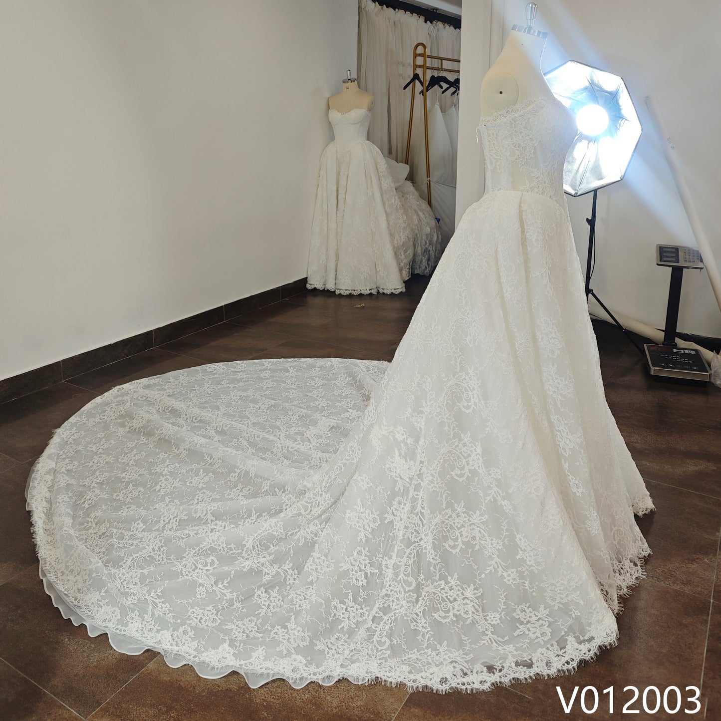 V012003